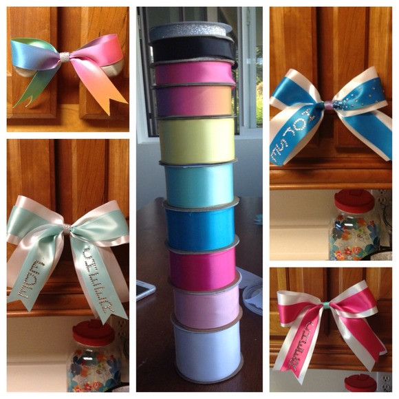 Custom Hair Bows ! - Picture 1 of 4