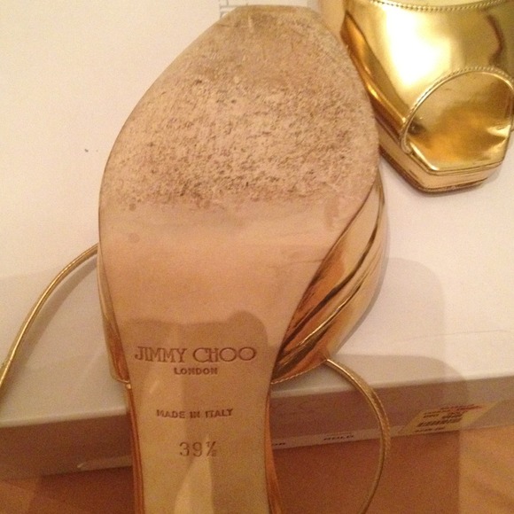 Authentic Jimmy Choo gold metallic sandal heels - Picture 3 of 4