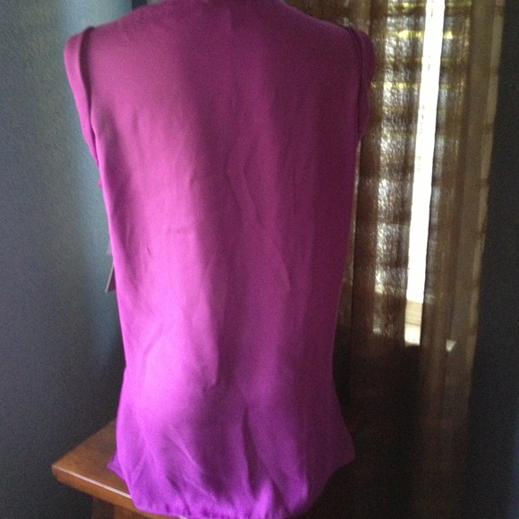 Woman's Plus Size Top - Picture 4 of 4