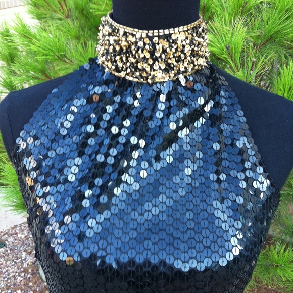 SCALA Sequined Halter Beauty - Picture 2 of 4