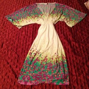 Kimono style floral print dress