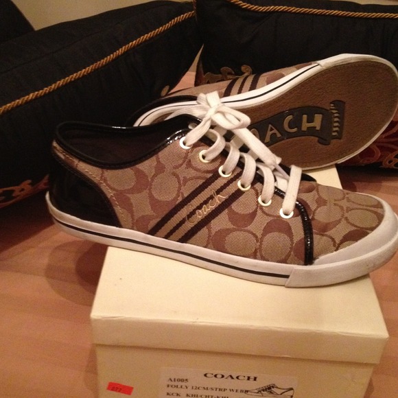 Authentic Coach sneakers/ tennis shoes