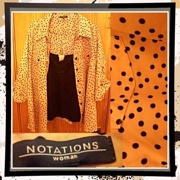 SOLD Poka Dot Top👙 💎HP 12/15/13💎 - Picture 2 of 4