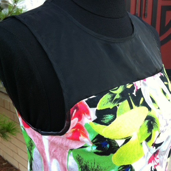 Gorgeous Prabal Gurung Top - Picture 2 of 4