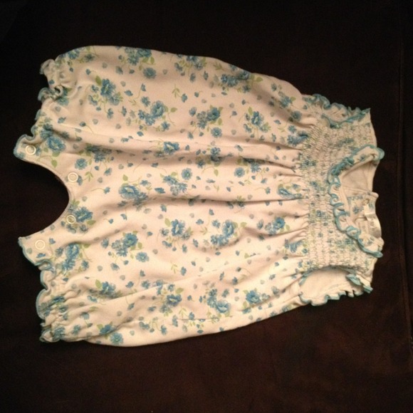 Solddddd Baby girl romper 0-3 months