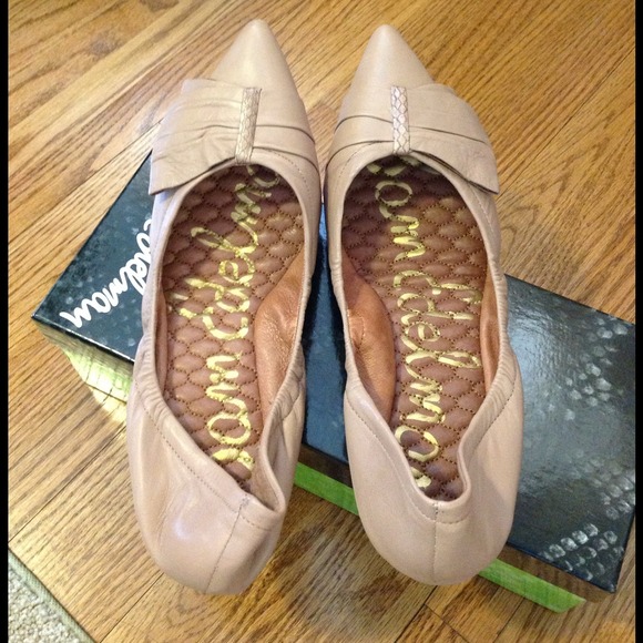 Sam Edelman nude leather holland flats size 9