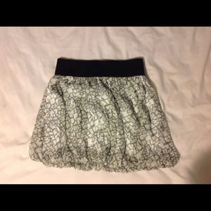 Forever21 Chiffon Skirt {White&Gray}