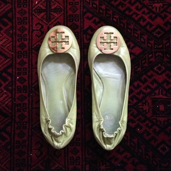 *hold*Tory Burch lime green flats with gold detail