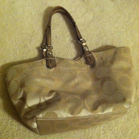 Authentic coach bag! - Picture 1 of 3