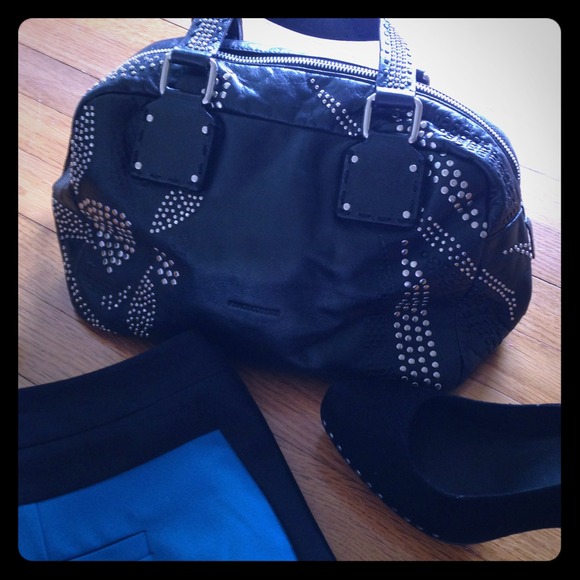 Flash Sale - $35 Francesco Biasia purse!