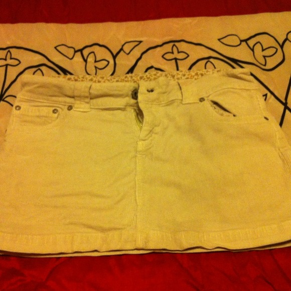 Guess skirt
