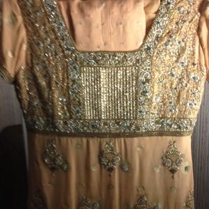 Pakistani wedding clothes