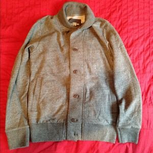 H&M button up sweater for guys!