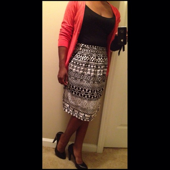 Black & White Tribal Patterned Skirt
