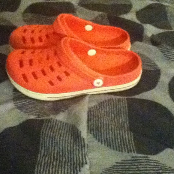 Crocs - Picture 2 of 3