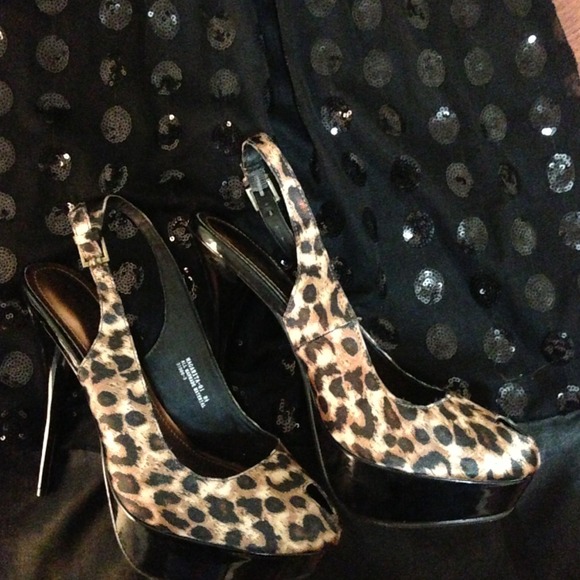 Max rave dress!All black dress!! With Leopard shoe