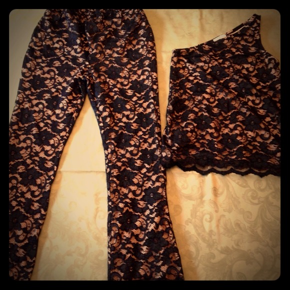 L'Attesa Maternity One-Shoulder Lace Pant suit M