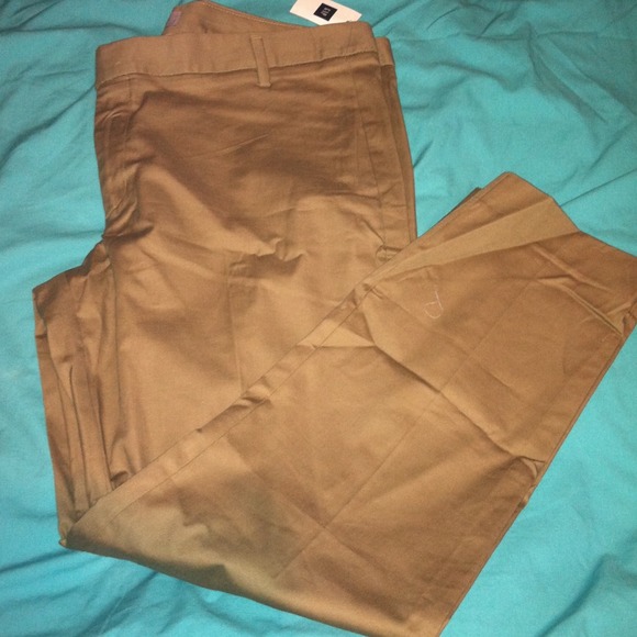 Gap slim cropped pants