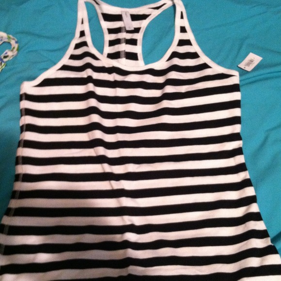 GapFit racer back tank