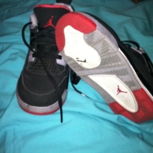 Jordan 4s blk & red (toddler size 10)