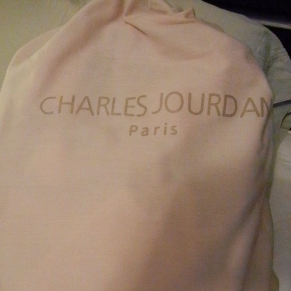 *******SOLD******Charles Jourdan Top Handle - Picture 2 of 4