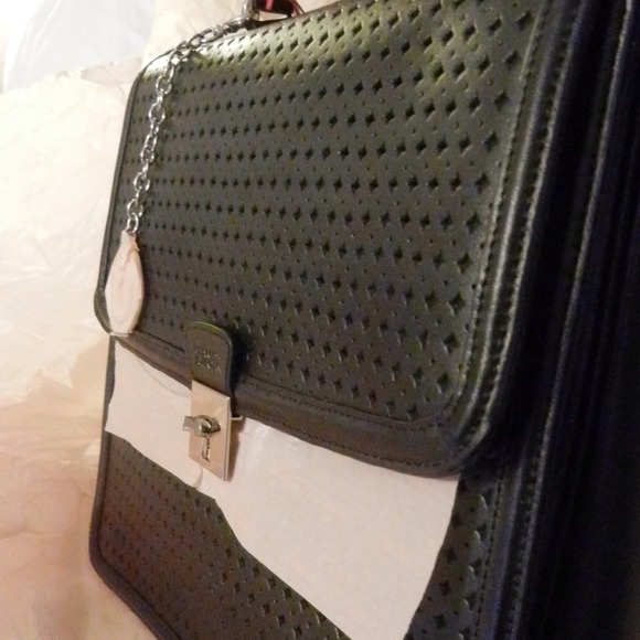 *******SOLD******Charles Jourdan Top Handle - Picture 4 of 4