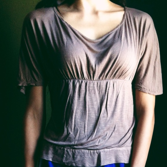 🎉FREE🎉Taupe Draped Top