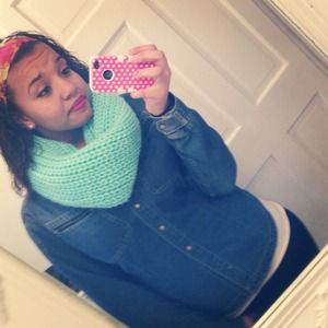 H&M mint infinity knit scarf