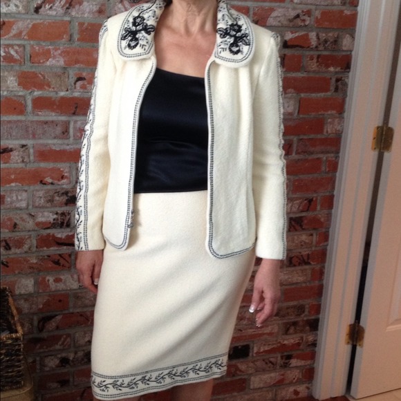 Just a few from my moms ST J OHN collection - Picture 3 of 4