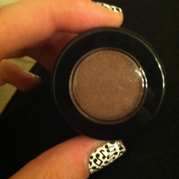 *Brand New* Merle Norman Cocoa eyeshadow