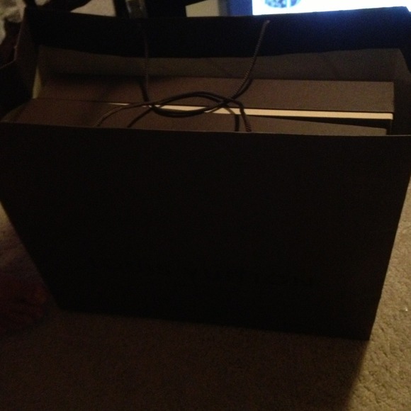 ⛔SOLD⛔. Lv neverful gm.NEW .100% authentic - Picture 2 of 4