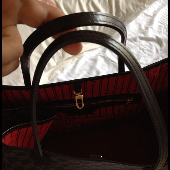 ⛔SOLD⛔. Lv neverful gm.NEW .100% authentic - Picture 3 of 4