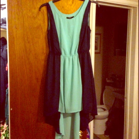 NWT beautiful Chiffon High-low dress