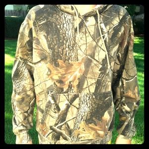 Mens large RedHead camouflage sweatshirt NWOT