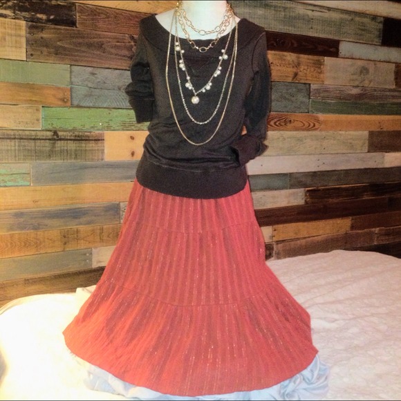 ❌SOLD❌Rust Colored Skirt