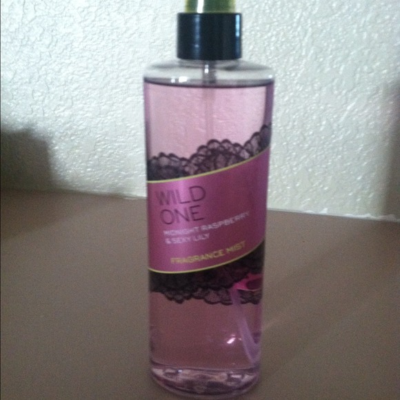 HOLD - VS Wild One Fragrance Mist