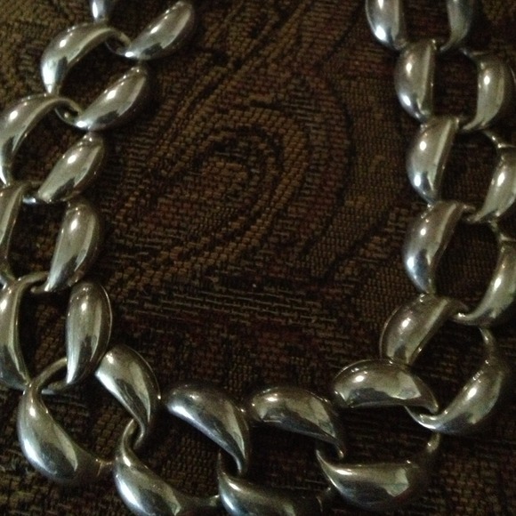 Bold necklace
