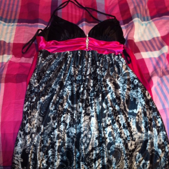 A nice cute dress - Picture 1 of 1