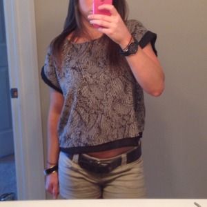 🚫SOLD🚫Tan and black chiffon dressy top