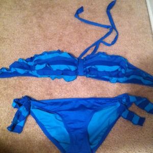 Cute perry Ellis bathing suit