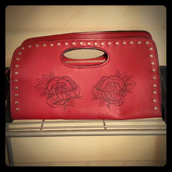 Saint and Sinner clutch ::HOLDING::