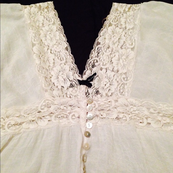 🚫SOLD🚫 BOGO FREE🎀 - Picture 2 of 3