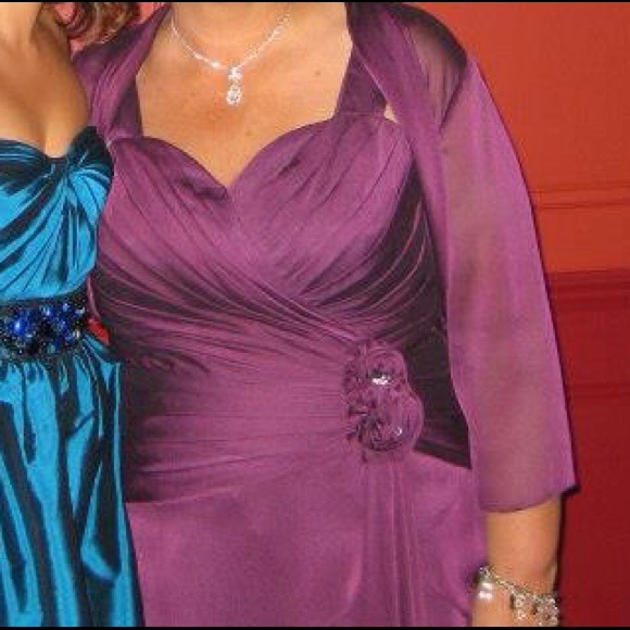 HOLD!!  Plum!  Mother of Bride/Groom beautiful!