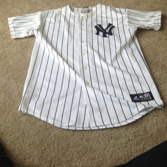 Derek Jeter Yankees jersey
