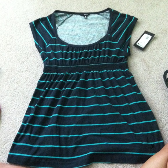 brand new Hurley shirt