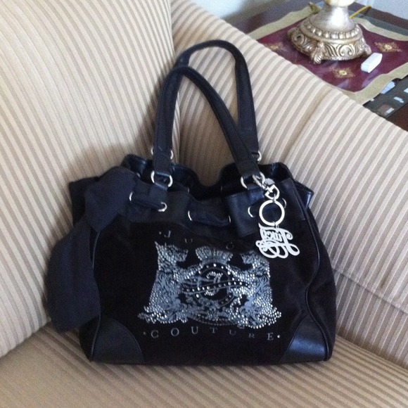 🚨🚨SOLD🚨🚨Beautiful juicy bag velour and leather