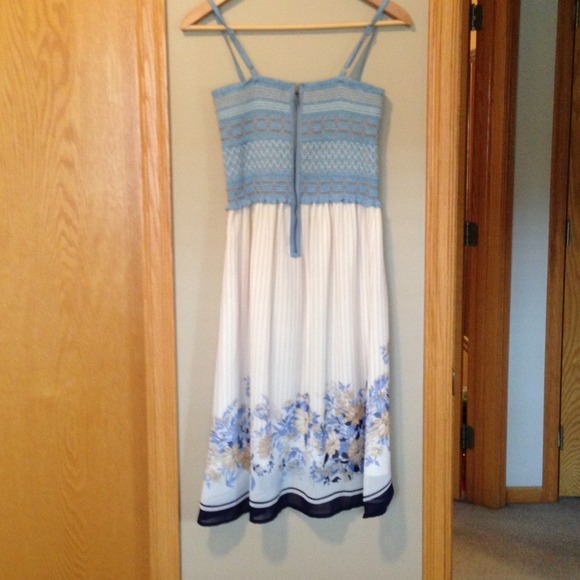 Hinge NWT dress - Picture 2 of 4