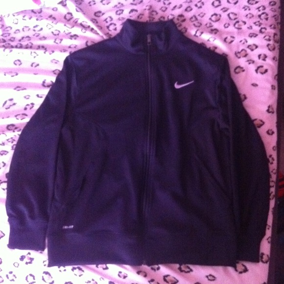 BOYS Nike XL Dri-fit Jacket!!