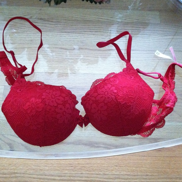 Victoria's Secret Accessories - Victoria's Secret Angels Red Lace Bra