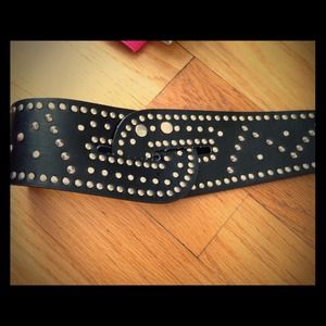 ✨BRAND NEW BELT✨